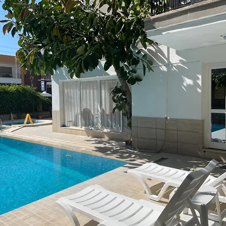 Hotel de apartamente Fora