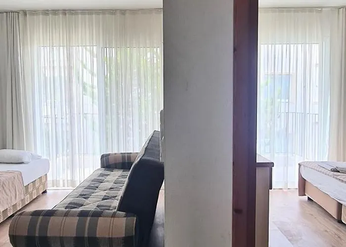Lägenhetshotell Fora 4*