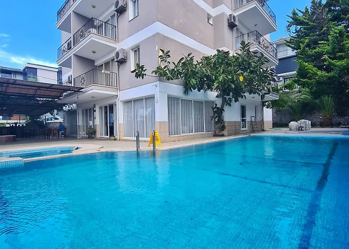 Fora Lägenhetshotell Çeşme